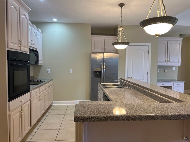 Building Photo - 104 Prestige Dr