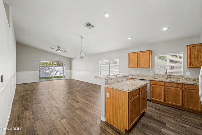 Building Photo - 1321 N Malibu Ln