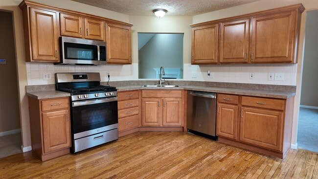 Building Photo - Open-Concept 3-Bed Home with Attached Garage & In-Unit Laundry – Ready Now in Amelia