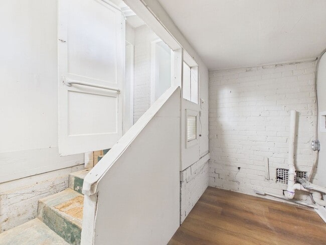 Building Photo - 3600 Pilots Ln