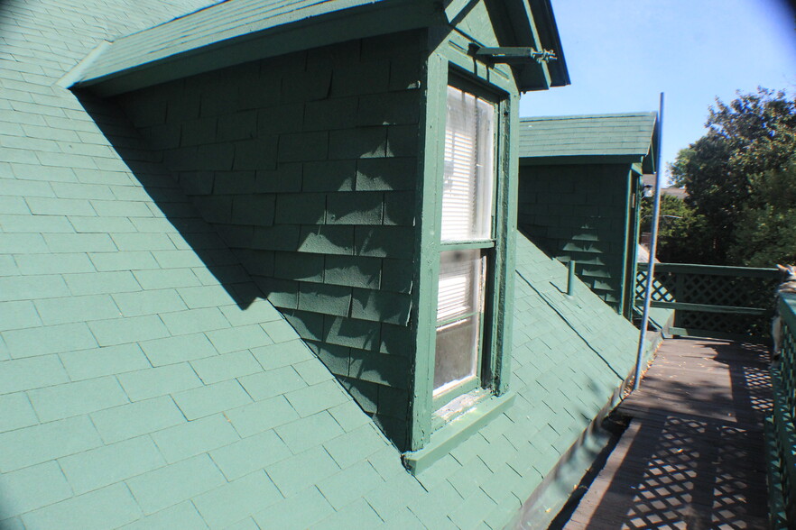 Building Photo - 266 S Prospect St