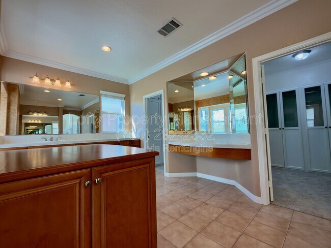 Building Photo - 13073 Dressage Ln