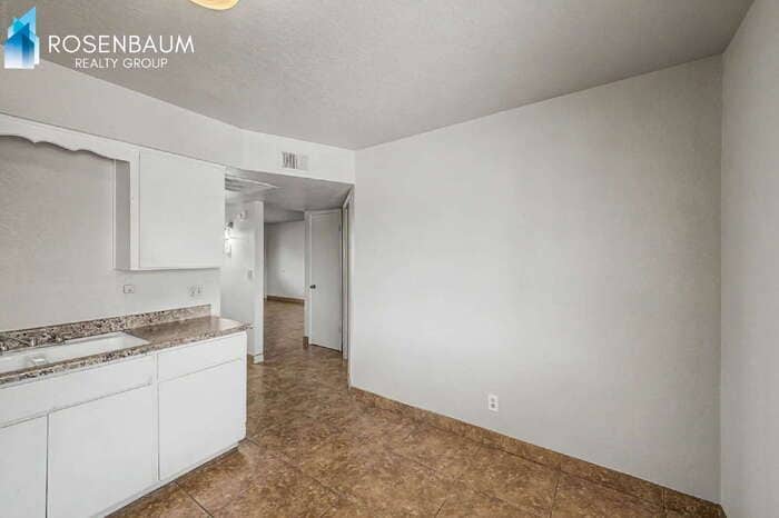 Building Photo - 1746 E 6th Ave