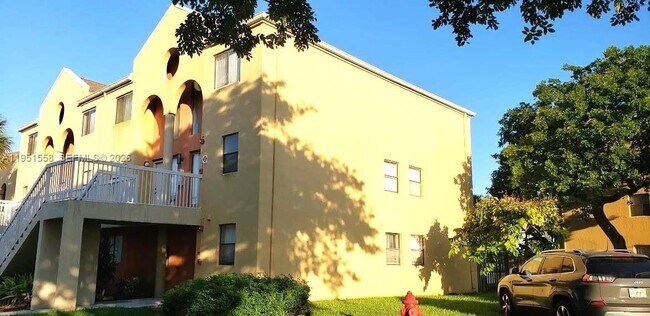 Building Photo - 5200 NW 31st Ave