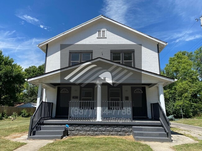 Primary Photo - 425 Brooklyn Ave