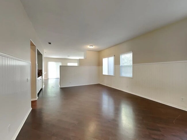 Building Photo - 28411 Hidden Hills Dr