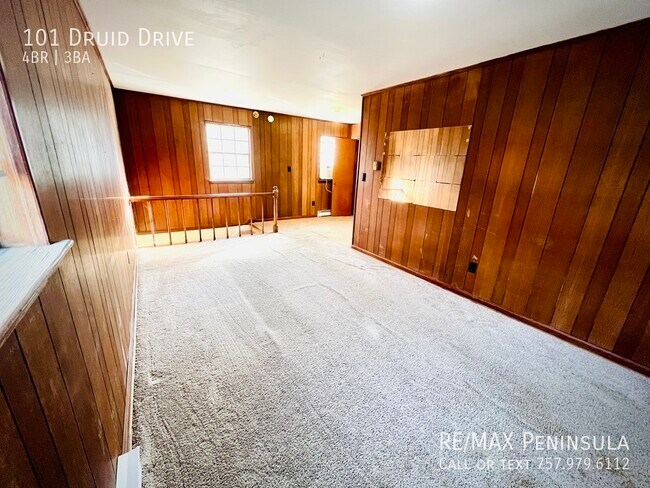 Building Photo - 4Bed, 2.5Bath Single Family Home in WBG