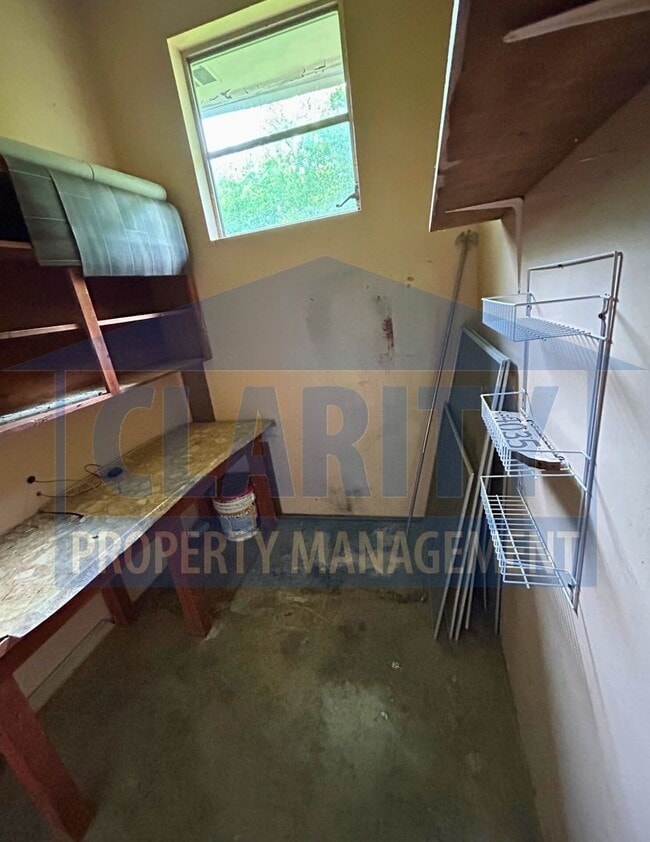 Building Photo - Charming Ranch-Style Home in the Heart of ...