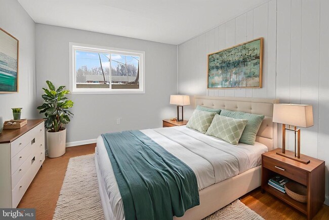 Building Photo - 3505 N St SE