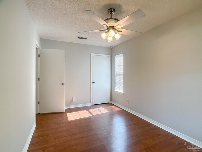 Building Photo - 7045 Weatherwood Dr