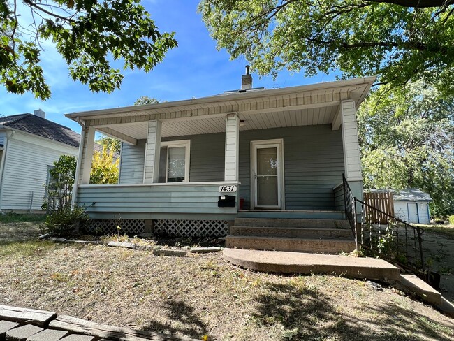 Building Photo - Charming 3-Bedroom Single Family Home