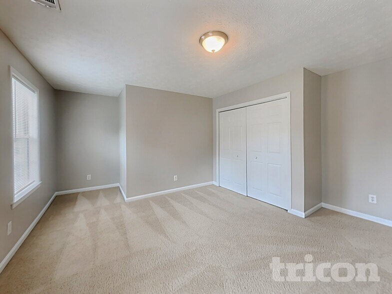 Building Photo - 4549 Aladdin Ct