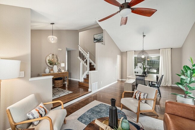 Building Photo - Beautiful West Arvada Home Available Septe...