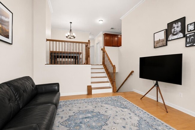 Building Photo - 360 Oswego Ct