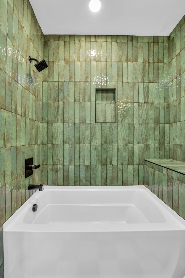 Building Photo - Brand-New Townhome Just Minutes from Downt...