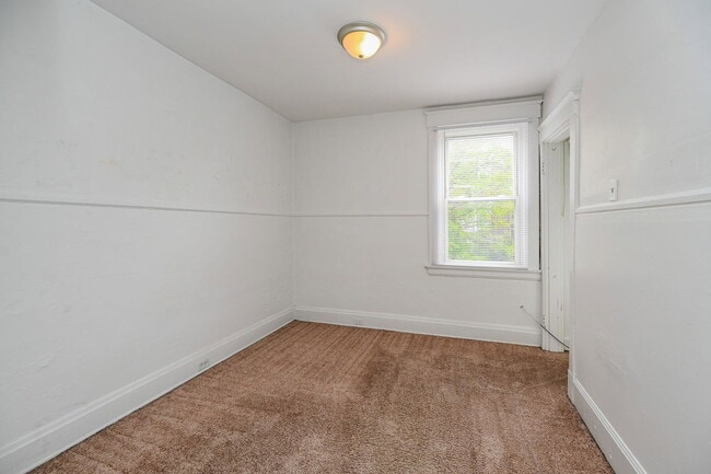 Building Photo - 2316 Chickasaw St