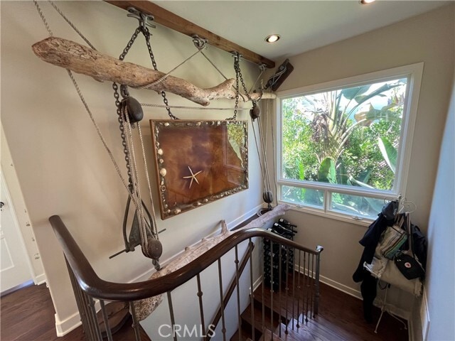 Building Photo - 845 Temple Hills Dr