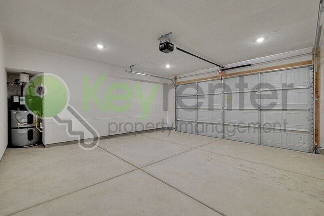 Building Photo - 4089 Flathead Dr