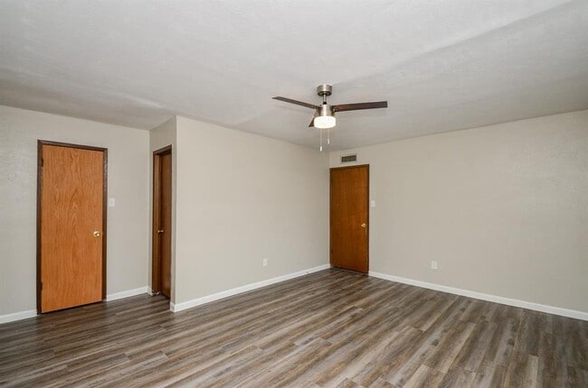 Building Photo - 14419 Merry Meadow Dr