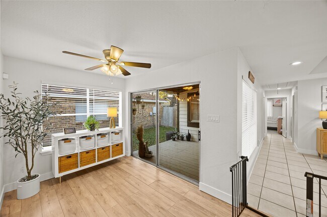 Building Photo - 10518 Sand Pass Ln