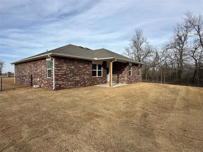 Building Photo - 17250 Lantana Loop