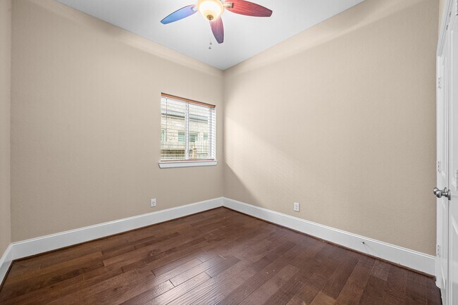 Building Photo - 2907 Jadestone Ln
