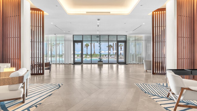 Building Photo - 1116 N Ocean Blvd