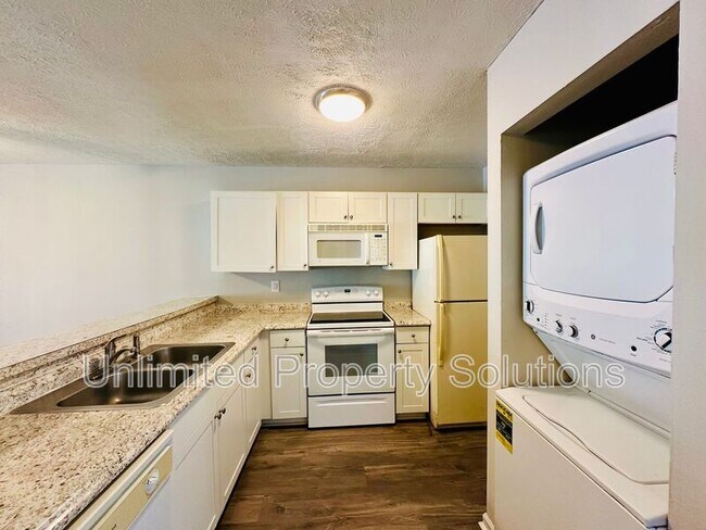Building Photo - 209 Sunn Aire Ct