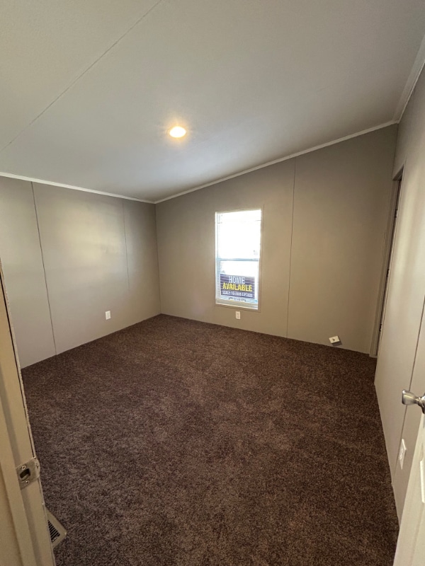 Building Photo - 3000 S 9th Ave