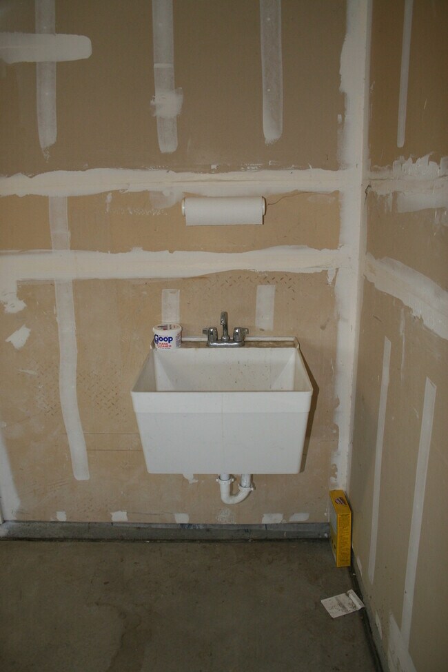 Building Photo - 12606 Willowdale Dr