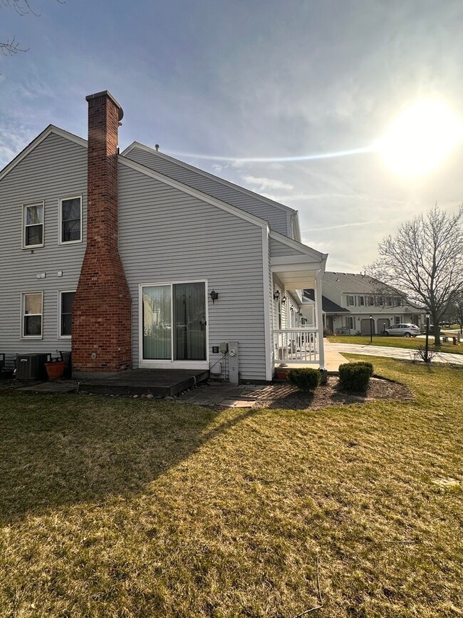 Building Photo - 11705 Pine Way