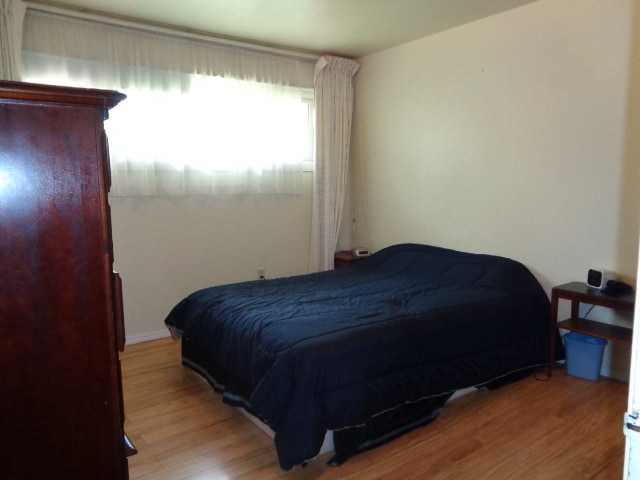 Building Photo - $1995 | 4BR/2BA | Spacious 3 bedroom For R...