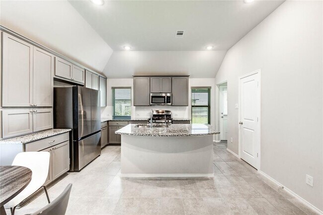 Building Photo - 4806 Cedar Butte Ln