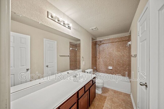Building Photo - 7234 Glen Ellen Bay