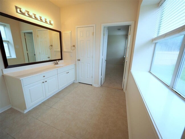 Building Photo - 6139 Galloway Ln