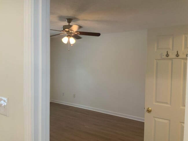 Building Photo - 664 Mickelson Way