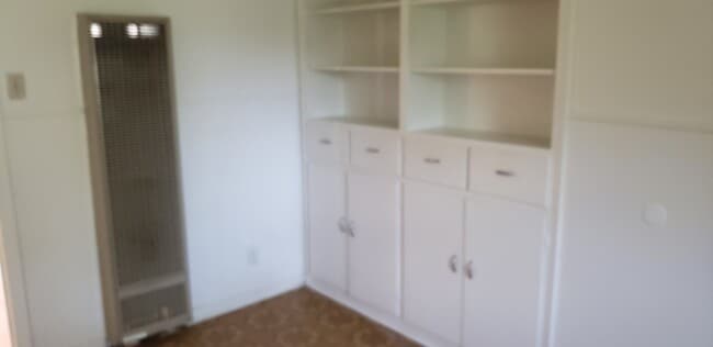 Building Photo - CUTE 2 bedroom, 1 bath home!!!