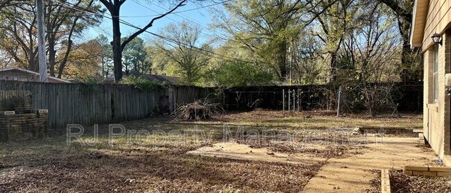 Building Photo - 1973 Tacoma Ave