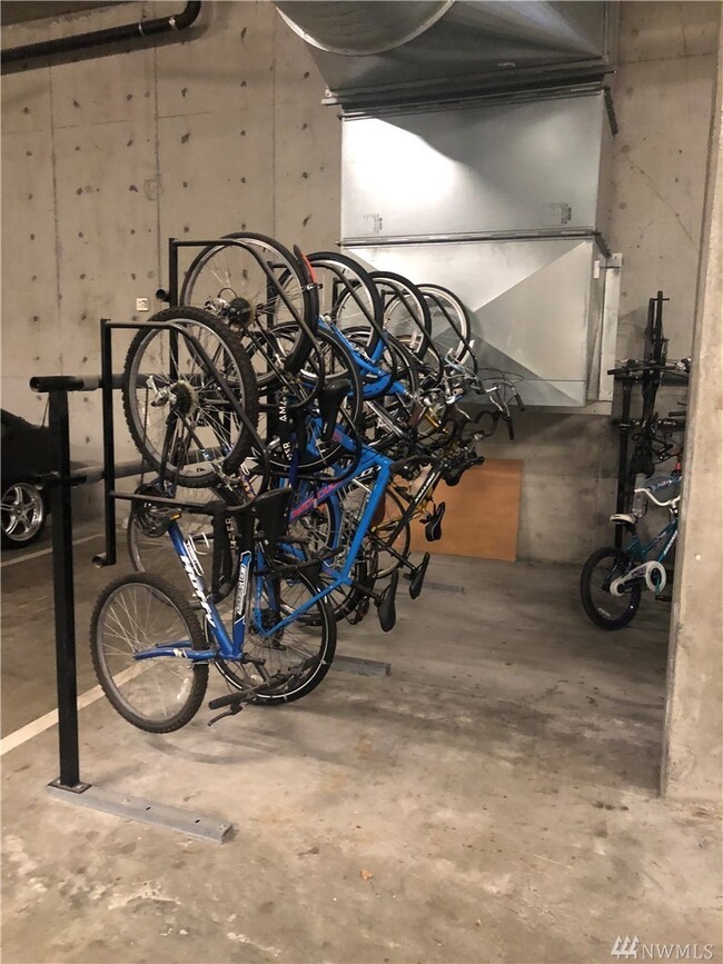 bike storage - 401 9th Ave N