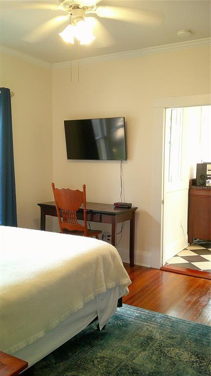 Building Photo - 303 E Plymouth St