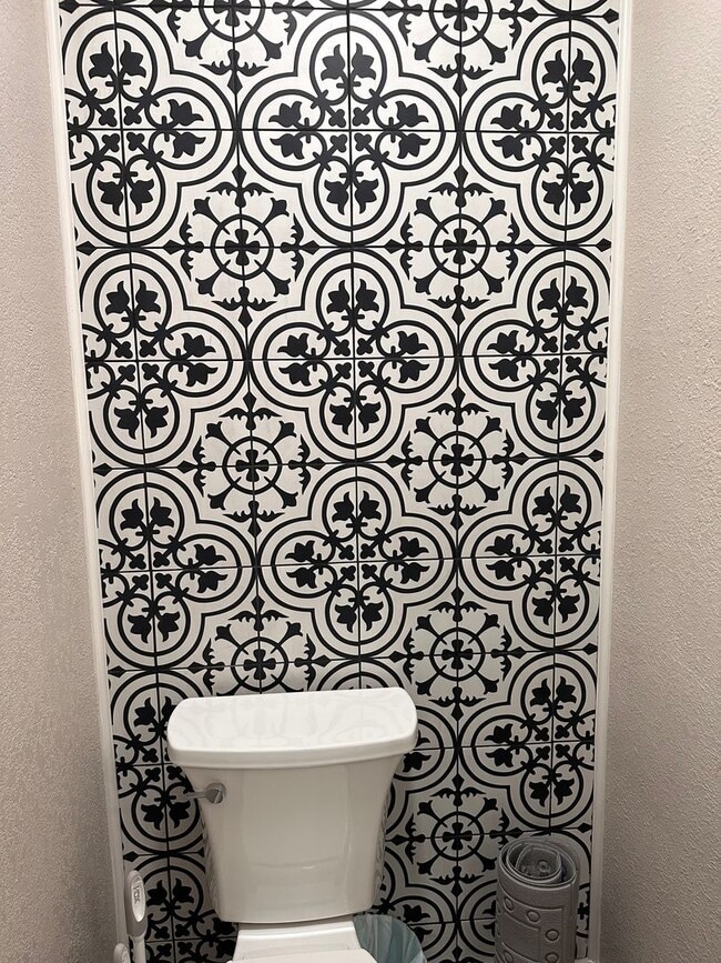 Building Photo - Beautiful fully furnished home with many leasing options available! Contact our office for pricin...