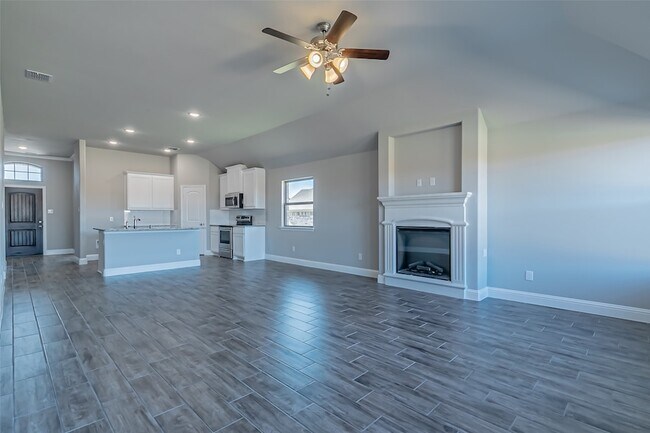 Building Photo - 422 Oleander Dr