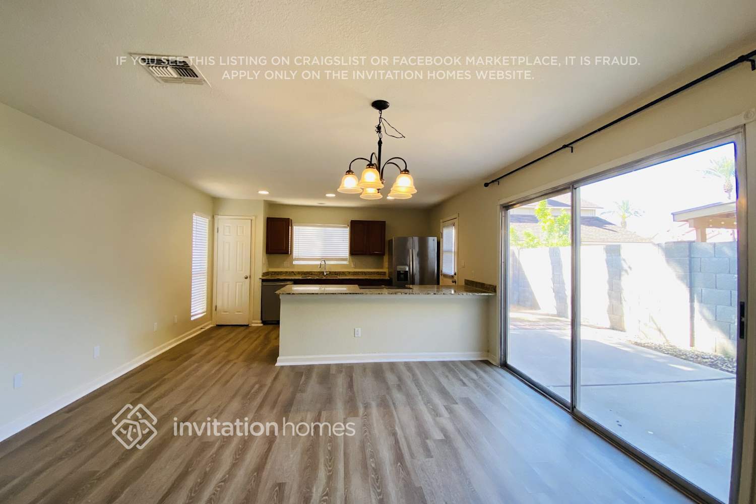 Building Photo - 3861 W Ivanhoe St