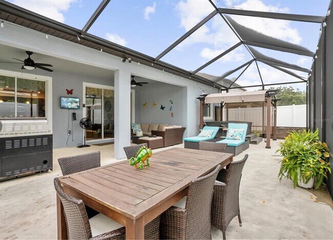 Building Photo - 12444 Brick Cobblestone Dr