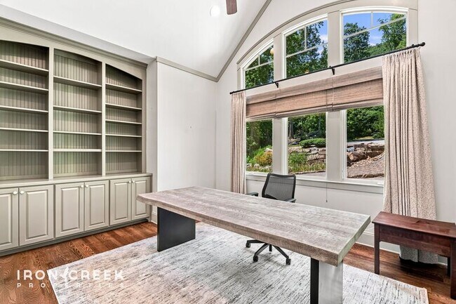 Building Photo - 2 Cherokee Orchard Ct