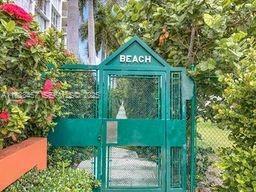 Building Photo - 350 Grapetree Dr