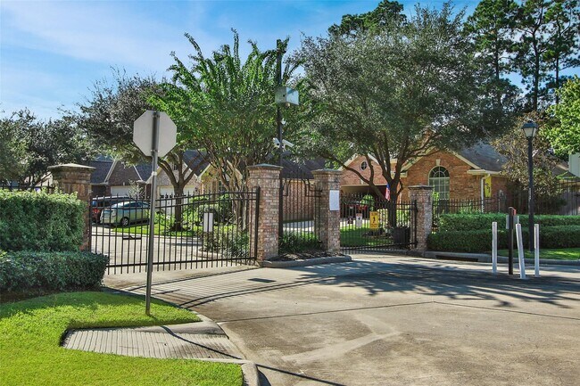 Building Photo - 3415 Candlepine Dr