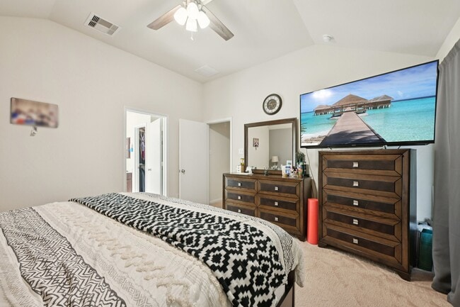 Building Photo - 2222 Mountain Quail Wy