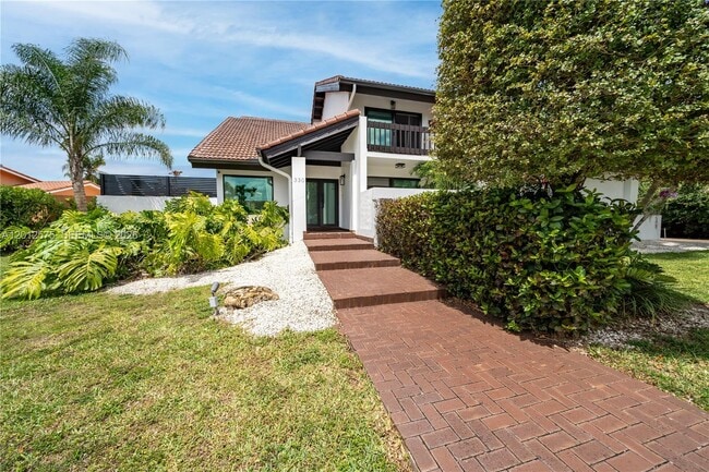 Building Photo - 330 SW 133rd Pl
