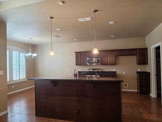 Building Photo - 7103 Kinghorn Dr